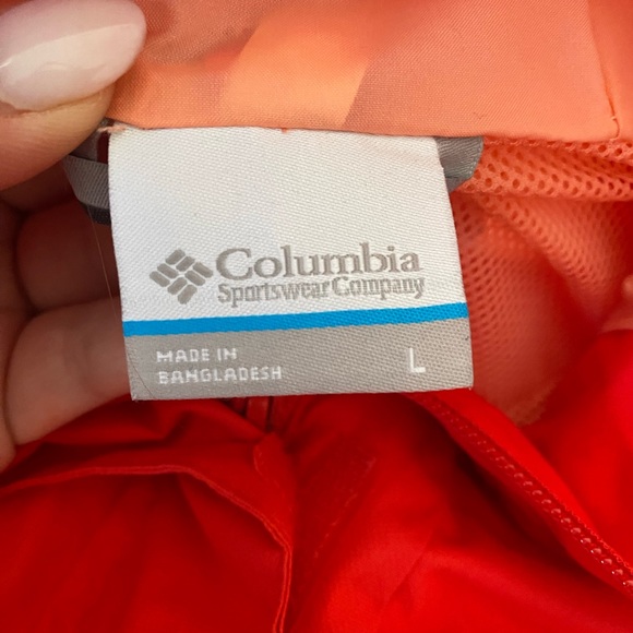 Columbia soft shell jacket, coral and pink. Gently used, size large woman. - Picture 5 of 7